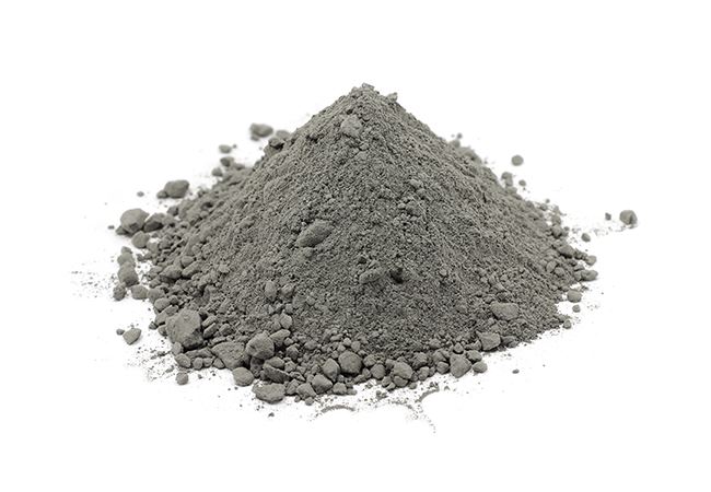 Цемент в мешках на складе